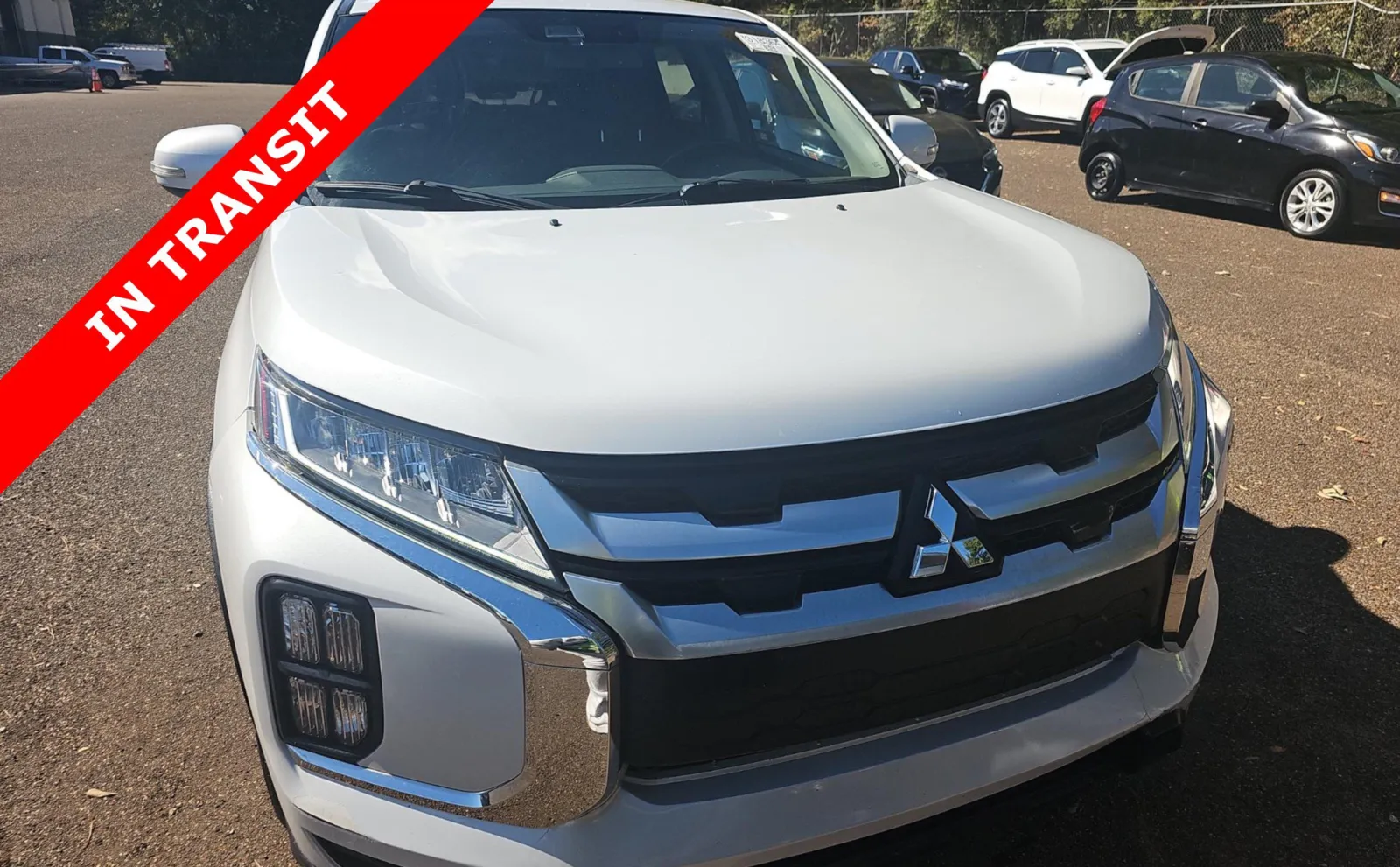 Mitsubishi Outlander Sport photo 3