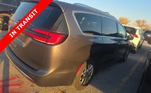 Another view of 2021 Chrysler Pacifica Touring L for sale in Alvin, TX at Auto Boutique Texas
