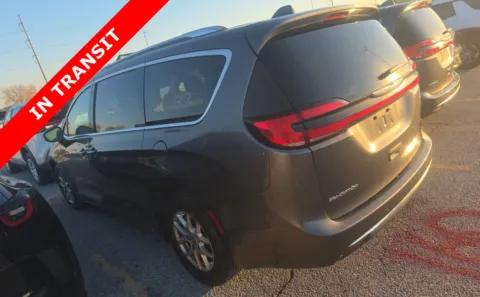 More photos of 2021 Chrysler Pacifica Touring L at Auto Boutique Texas, TX