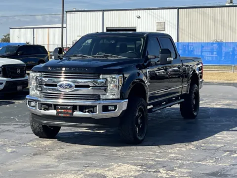 Photos of 2018 Ford Super Duty F-250 SRW LARIAT for sale in Alvin, TX at Auto Boutique Texas
