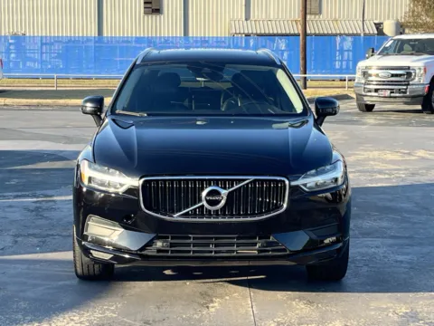 More photos of 2020 Volvo XC60 Momentum at Auto Boutique Texas, TX