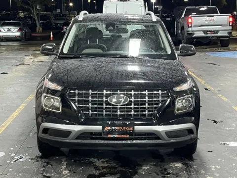 More photos of 2023 Hyundai Venue SEL at Auto Boutique Texas, TX