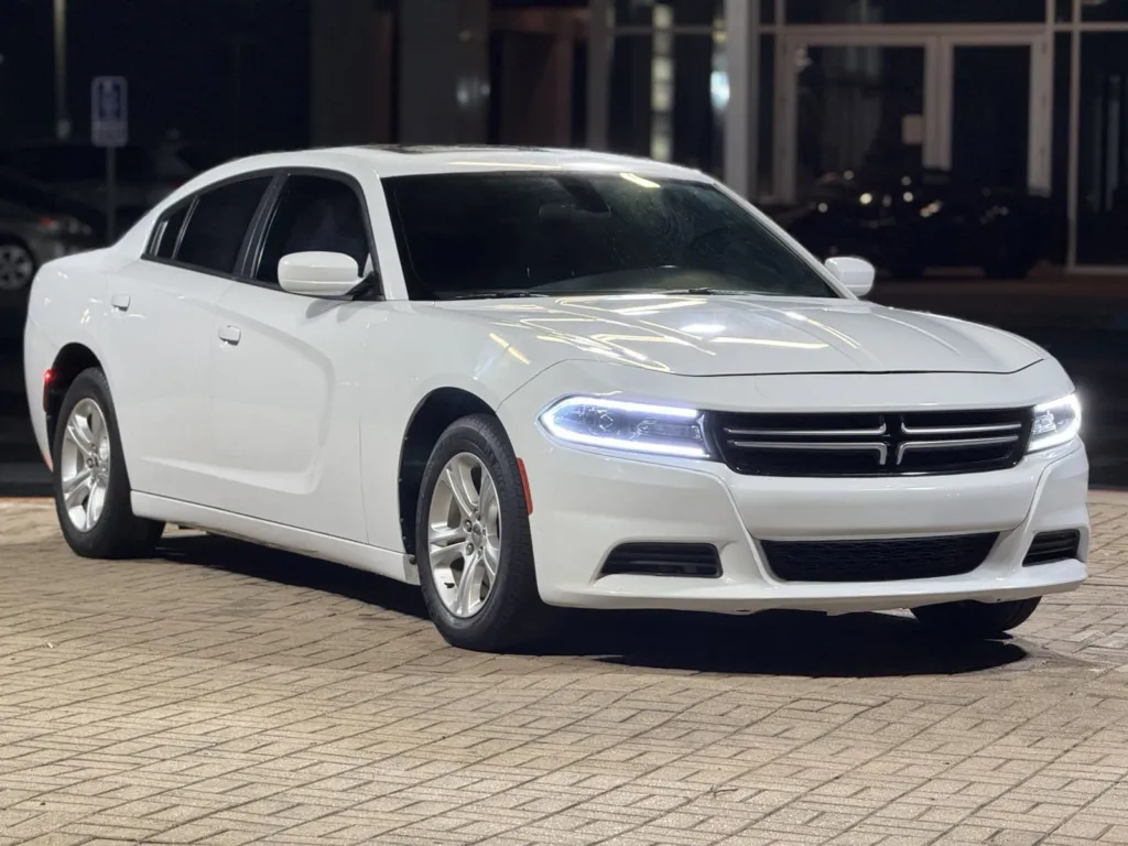 Used 2019 Dodge Charger SXT with VIN 2C3CDXBG6KH696306 for sale in Wayland, MI