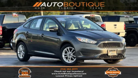 Gray 2017 Ford Focus SE for sale in Alvin, TX