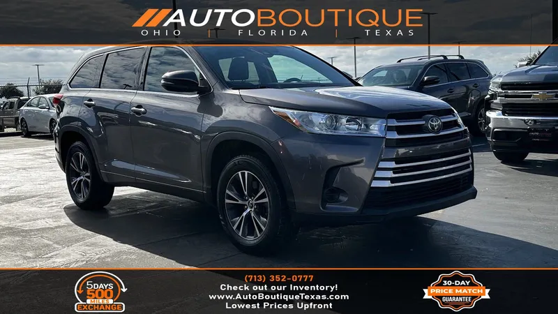 2017 Toyota Highlander LE for sale in Alvin, TX