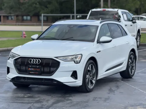 More photos of 2021 Audi e-tron Premium at Auto Boutique Texas, TX