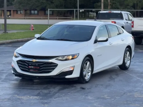 More photos of 2019 Chevrolet Malibu LS at Auto Boutique Texas, TX