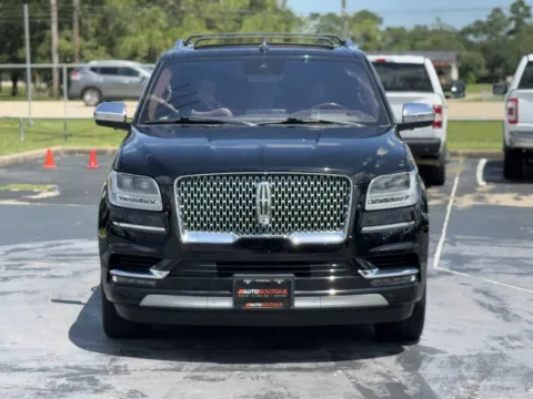 Another view of 2019 Lincoln Navigator Black Label for sale in Alvin, TX at Auto Boutique Texas