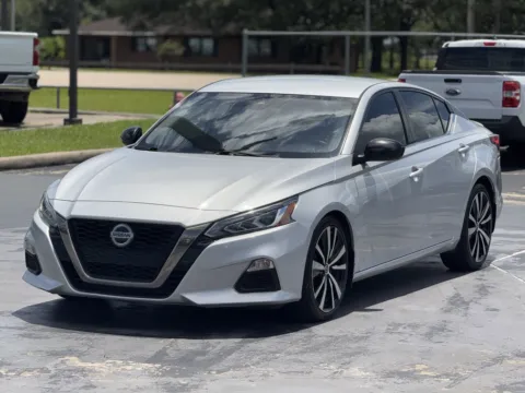 More photos of 2020 Nissan Altima 2.5 SR at Auto Boutique Texas, TX
