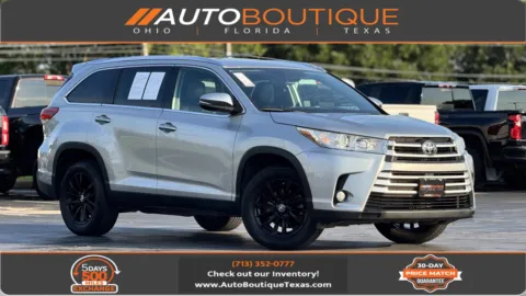 Silver 2019 Toyota Highlander XLE for sale in Alvin, TX