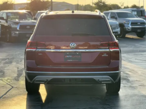 More photos of 2018 Volkswagen Atlas 3.6L V6 SEL at Auto Boutique Texas, TX