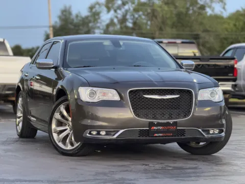 Photos of 2019 Chrysler 300 Limited for sale in Alvin, TX at Auto Boutique Texas