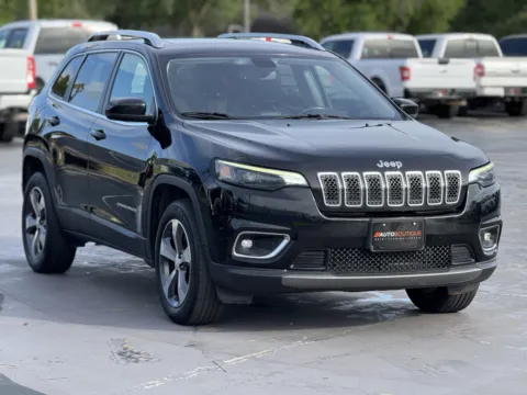 Photos of 2019 Jeep Cherokee Limited for sale in Alvin, TX at Auto Boutique Texas