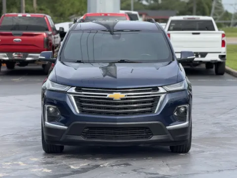 Another view of 2022 Chevrolet Traverse LT Cloth for sale in Alvin, TX at Auto Boutique Texas