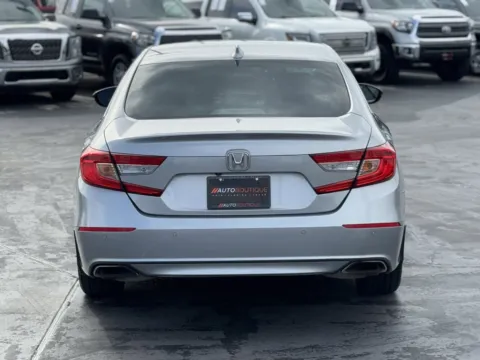 More photos of 2018 Honda Accord Sedan Touring 2.0T at Auto Boutique Texas, TX