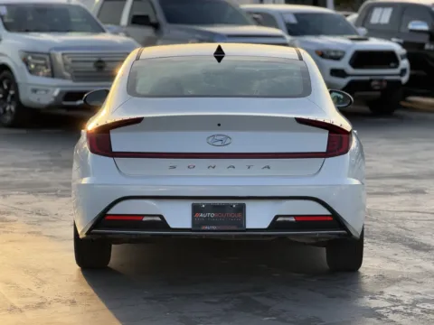 More photos of 2021 Hyundai Sonata SE at Auto Boutique Texas, TX