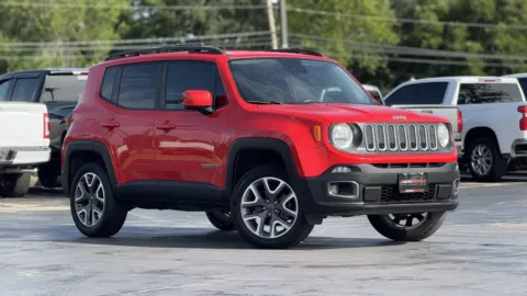 Photos of 2017 Jeep Renegade Latitude for sale in Alvin, TX at Auto Boutique Texas