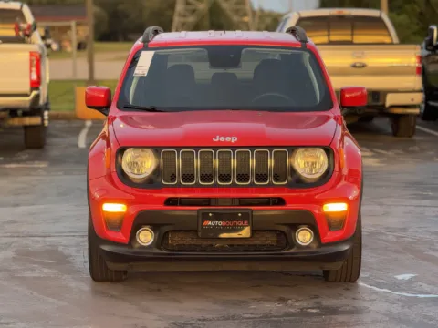 Another view of 2019 Jeep Renegade Latitude for sale in Alvin, TX at Auto Boutique Texas