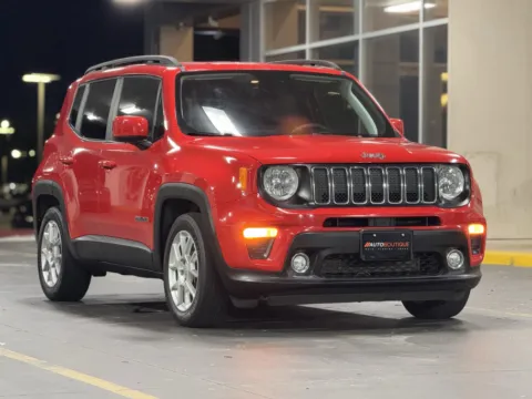 Photos of 2019 Jeep Renegade Latitude for sale in Alvin, TX at Auto Boutique Texas