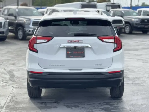 More photos of 2023 GMC Terrain SLE at Auto Boutique Texas, TX