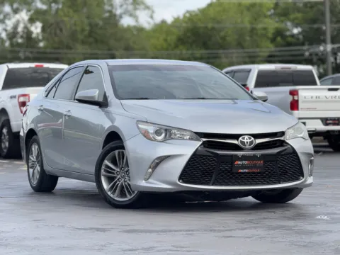 Photos of 2017 Toyota Camry SE for sale in Alvin, TX at Auto Boutique Texas