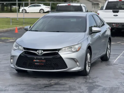 More photos of 2017 Toyota Camry SE at Auto Boutique Texas, TX