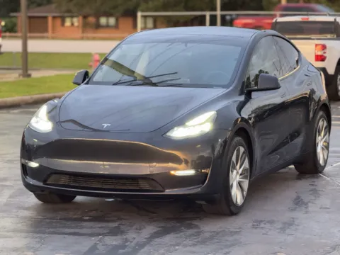 More photos of 2024 Tesla Model Y Long Range at Auto Boutique Texas, TX