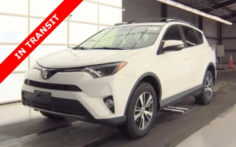 White 2018 Toyota RAV4 XLE for sale in Alvin, TX
