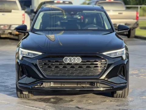 More photos of 2024 Audi Q8 e-tron Prestige at Auto Boutique Texas, TX