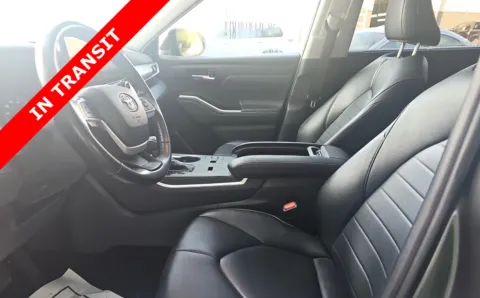 More photos of 2023 Toyota Highlander Hybrid XLE at Auto Boutique Texas, TX