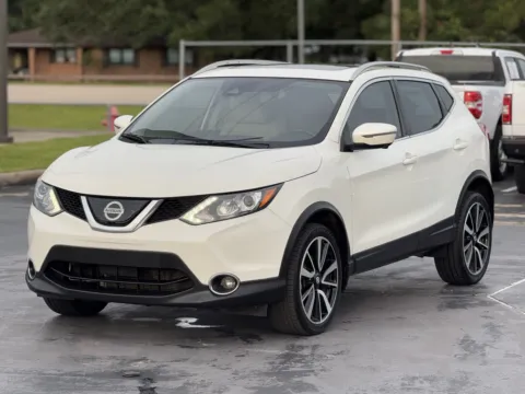 More photos of 2019 Nissan Rogue Sport SL at Auto Boutique Texas, TX