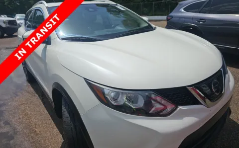 White 2019 Nissan Rogue Sport SL for sale in Alvin, TX