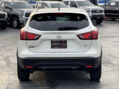 More photos of 2019 Nissan Rogue Sport SL at Auto Boutique Texas, TX