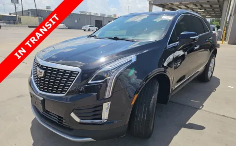 Black 2020 Cadillac XT5 Premium Luxury FWD for sale in Alvin, TX