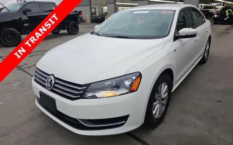 White 2014 Volkswagen Passat Wolfsburg Ed for sale in Alvin, TX