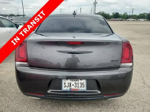 More photos of 2020 Chrysler 300 Touring at Auto Boutique Texas, TX
