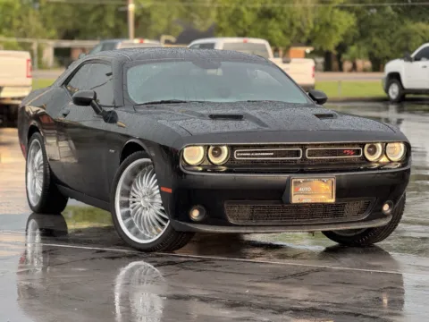 Photos of 2017 Dodge Challenger R T for sale in Alvin, TX at Auto Boutique Texas
