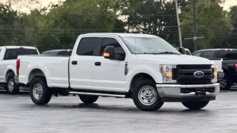 White 2019 Ford Super Duty F-250 SRW XL for sale in Alvin, TX