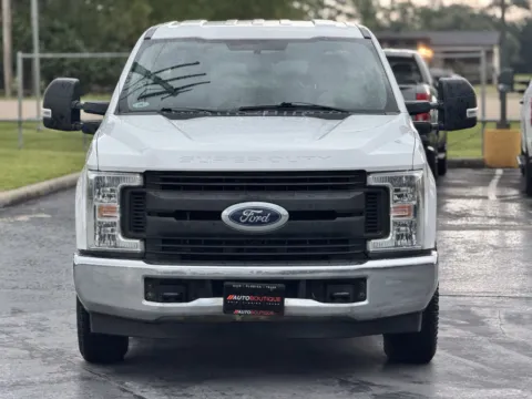 Another view of 2019 Ford Super Duty F-250 SRW XL for sale in Alvin, TX at Auto Boutique Texas