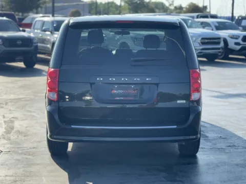 More photos of 2016 Dodge Grand Caravan SE at Auto Boutique Texas, TX