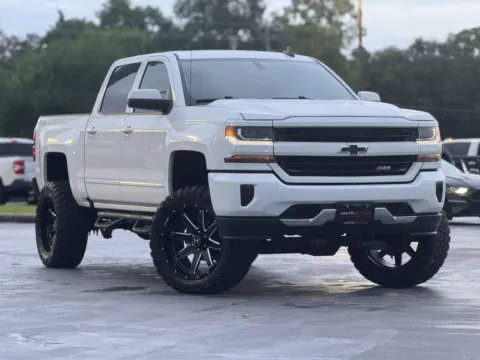Photos of 2018 Chevrolet Silverado 1500 LT for sale in Alvin, TX at Auto Boutique Texas