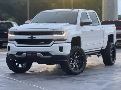 Another view of 2018 Chevrolet Silverado 1500 LT for sale in Alvin, TX at Auto Boutique Texas