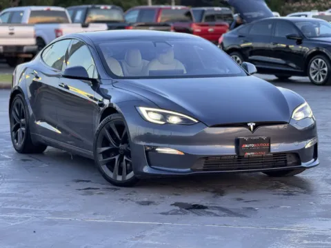 Photos of 2022 Tesla Model S Plaid for sale in Alvin, TX at Auto Boutique Texas