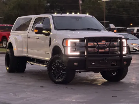 Photos of 2019 Ford Super Duty F-350 DRW LARIAT for sale in Alvin, TX at Auto Boutique Texas