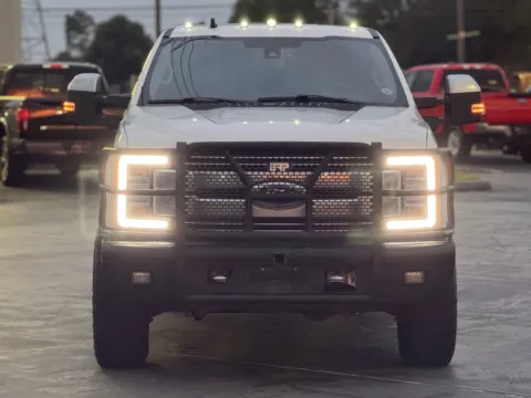 More photos of 2019 Ford Super Duty F-350 DRW LARIAT at Auto Boutique Texas, TX