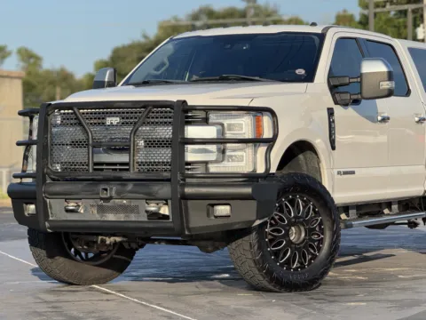 More photos of 2019 Ford Super Duty F-350 DRW LARIAT at Auto Boutique Texas, TX