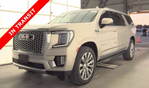 Orange 2022 GMC Yukon XL Denali for sale in Alvin, TX