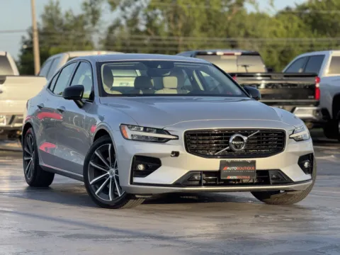 Photos of 2022 Volvo S60 Momentum for sale in Alvin, TX at Auto Boutique Texas