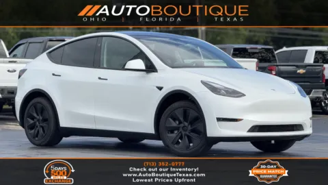 White 2025 Tesla Model Y Long Range for sale in Alvin, TX