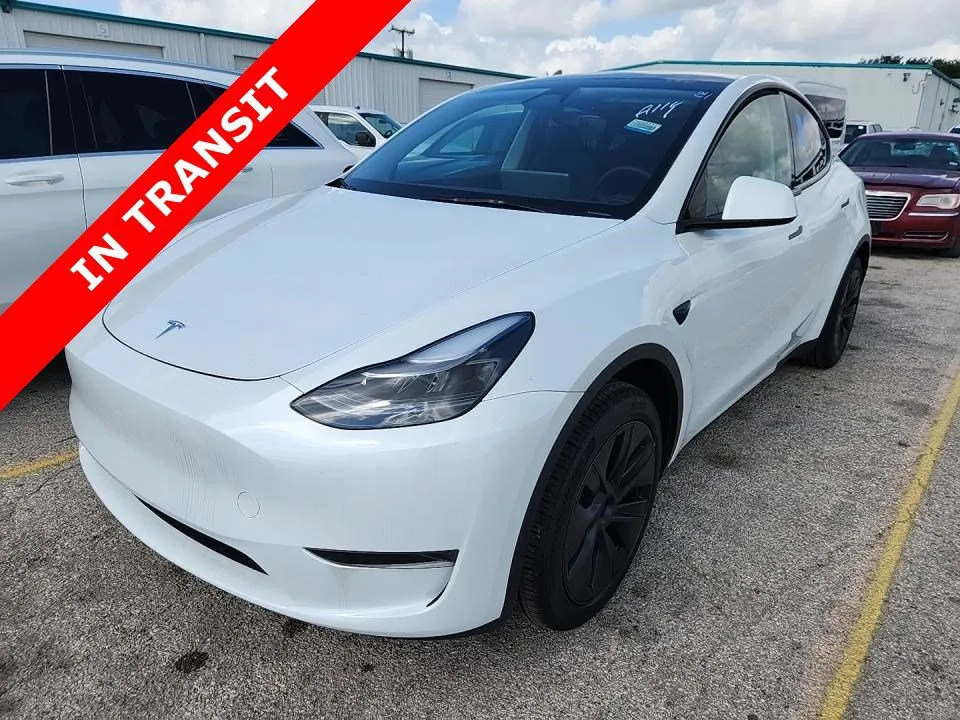 White 2025 Tesla Model Y Long Range for sale in Alvin, TX